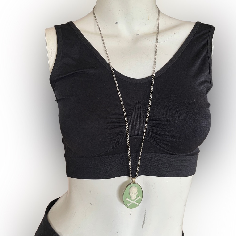 Skull & Crossbones Mint Green Resin Cameo Pendant Necklace 32” silver tone chain